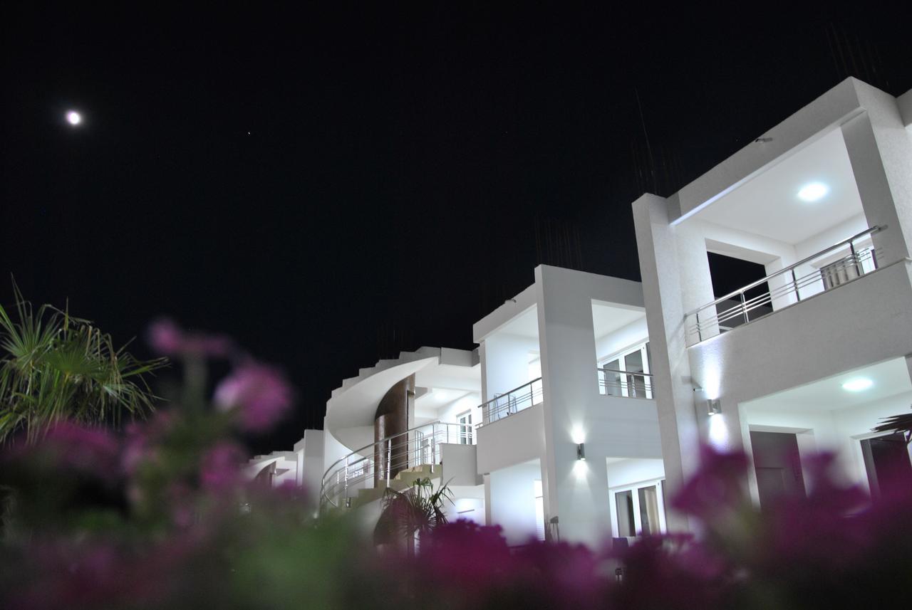 Royal Apartments & Villas أولتْسي المظهر الخارجي الصورة
